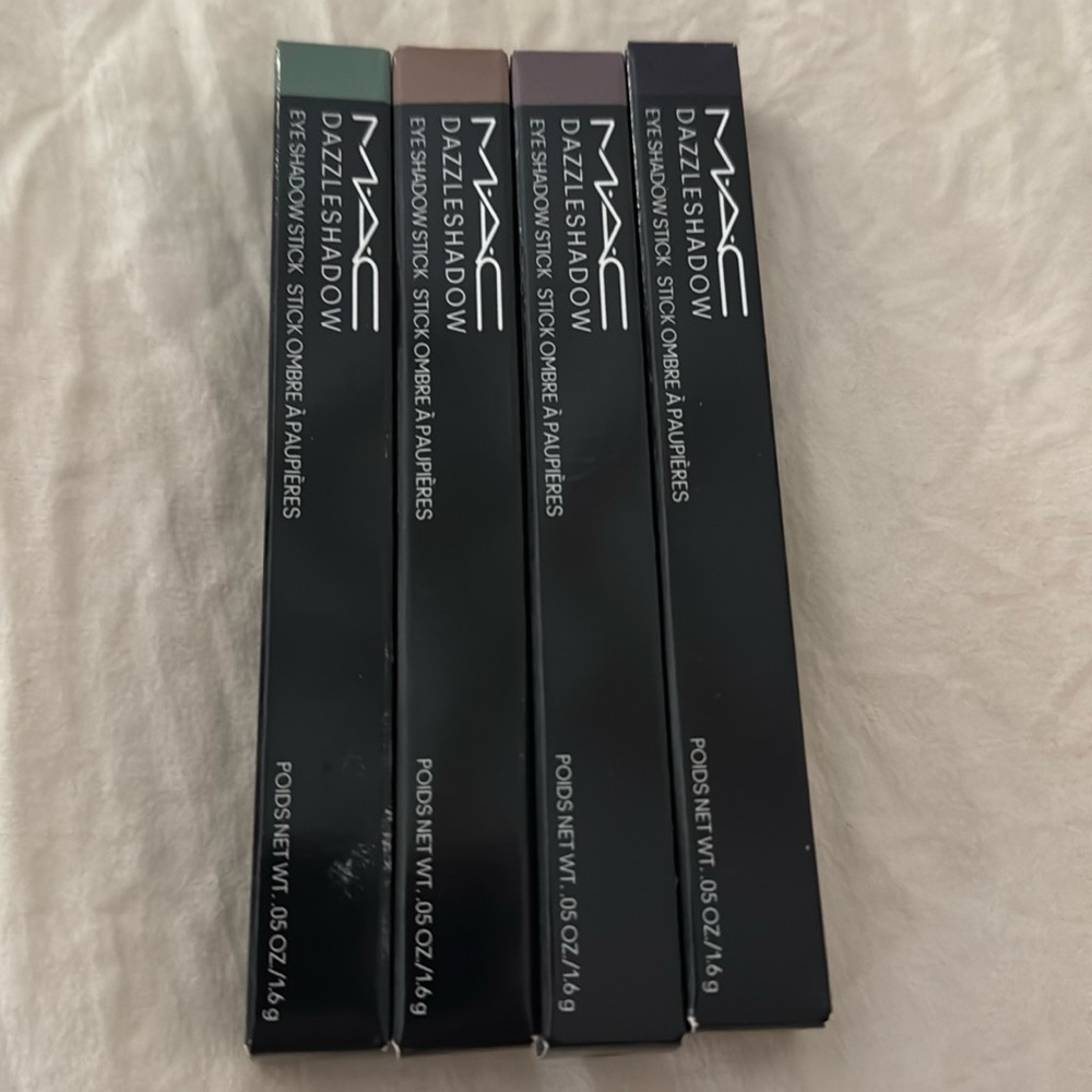 MAC DAZZLESHADOW EYE SHADOW STICK BUNDLE